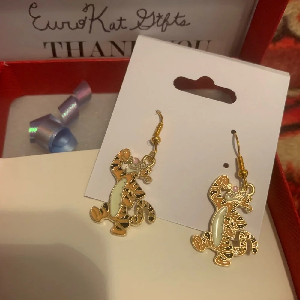 NEW TIGGER EARRINGS Disney Charm Jewelry Hand crafted hypoallergenic backs - Picture 1 of 8